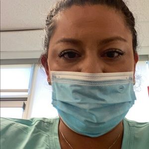 Meet your Posher, Corrine